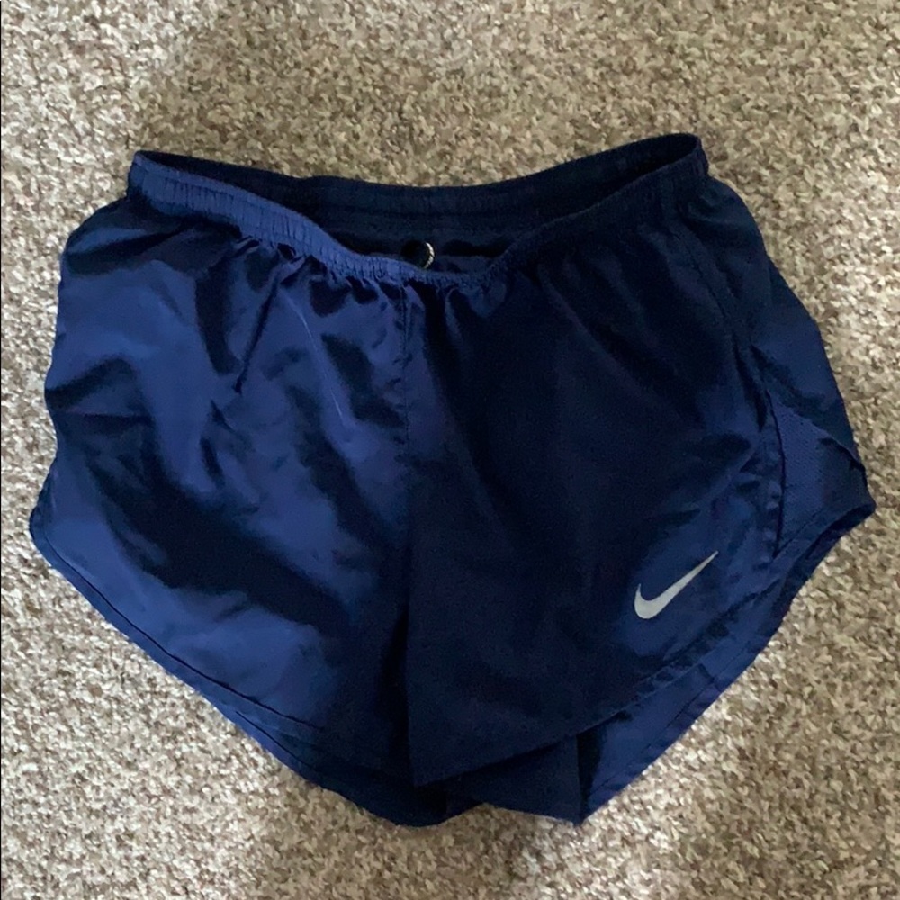 dark blue nike running shorts
